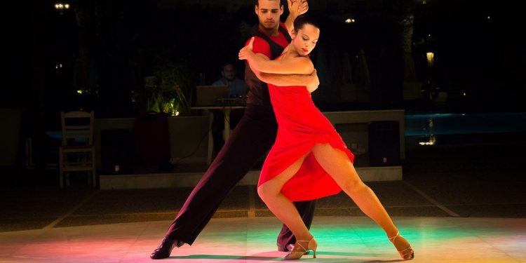 mơ thấy khiêu vũ