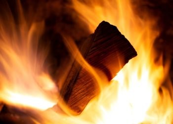 Mơ thấy lửa có ý nghĩa gì? Điềm báo như nào?