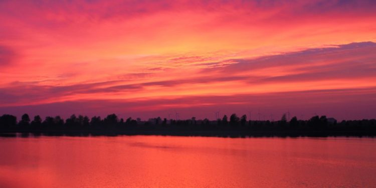 Mơ thấy hoàng hôn có ý nghĩa gì? Điềm báo như nào?