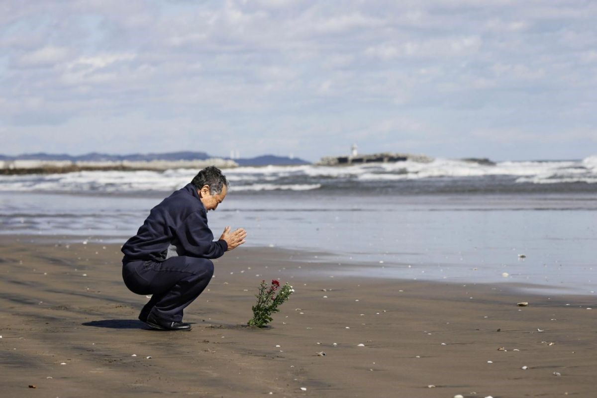 mơ thấy sóng thần